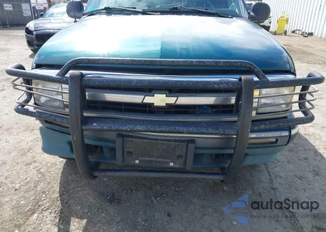 1996 Chevrolet Blazer z USA, uszkodzony, nr VIN 1GNDT13W9T2124069